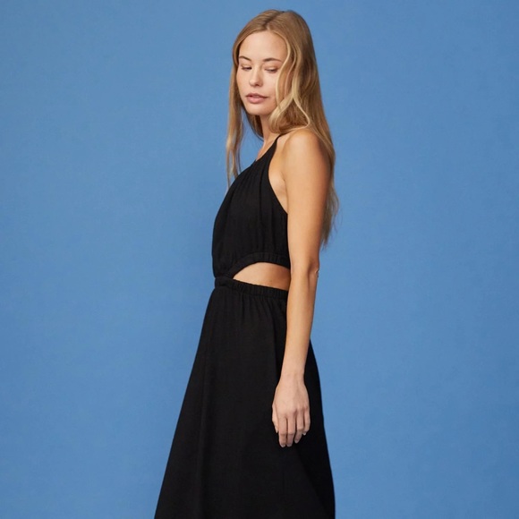 ♻️DONATED DEC. 2023♻️ 
Monrow NWT black cut out halter dress size small - Picture 2 of 6